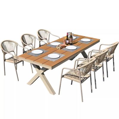 Cour extérieure Villa Chaises et tables Jardin Balcon en plein air Loisirs Rattan Meubles de salle à manger Avec table en bois plastique.
